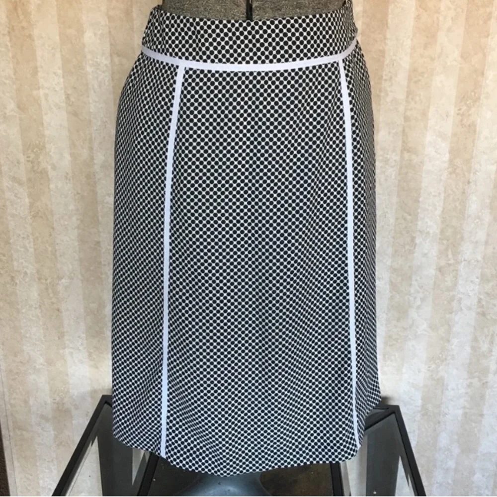 Jones Wear Ribbon Trimmed Polyester Skirt